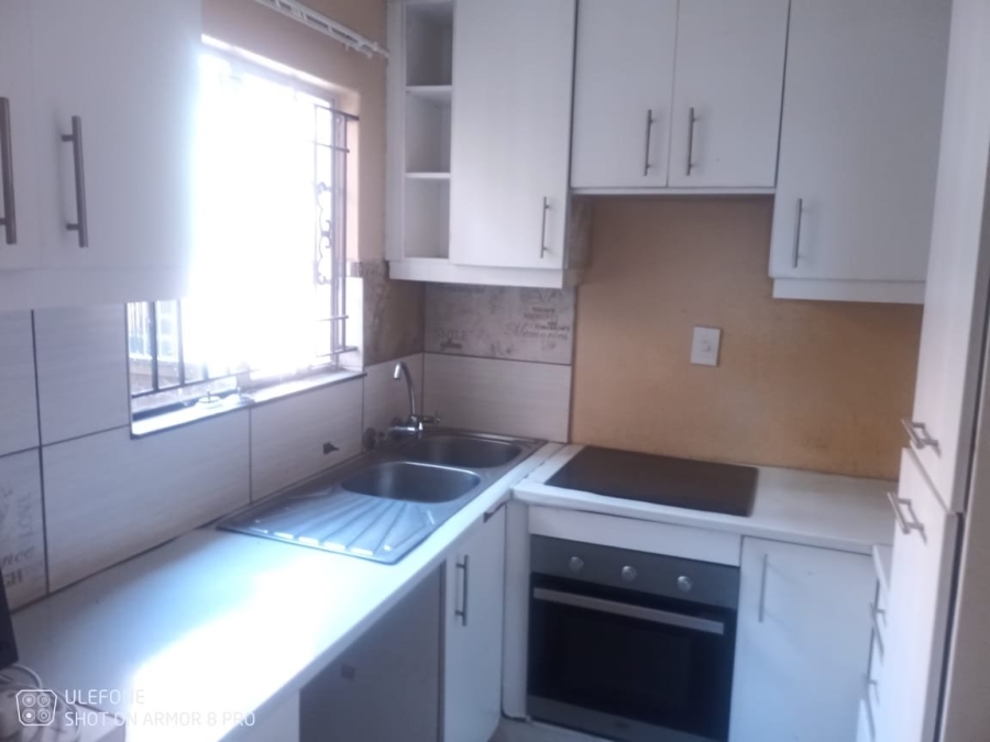 2 Bedroom Property for Sale in Jeppestown Gauteng