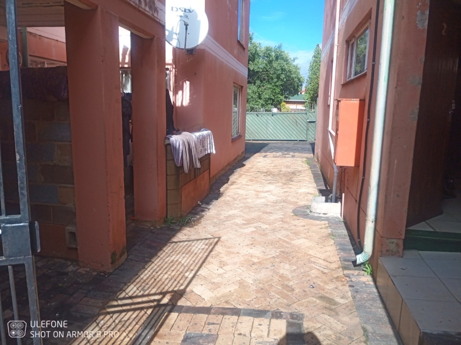 2 Bedroom Property for Sale in Jeppestown Gauteng