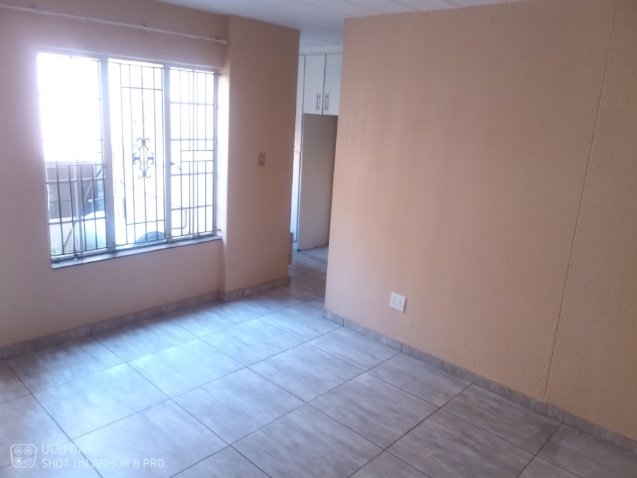 2 Bedroom Property for Sale in Jeppestown Gauteng