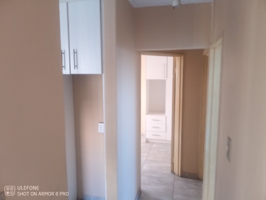 2 Bedroom Property for Sale in Jeppestown Gauteng