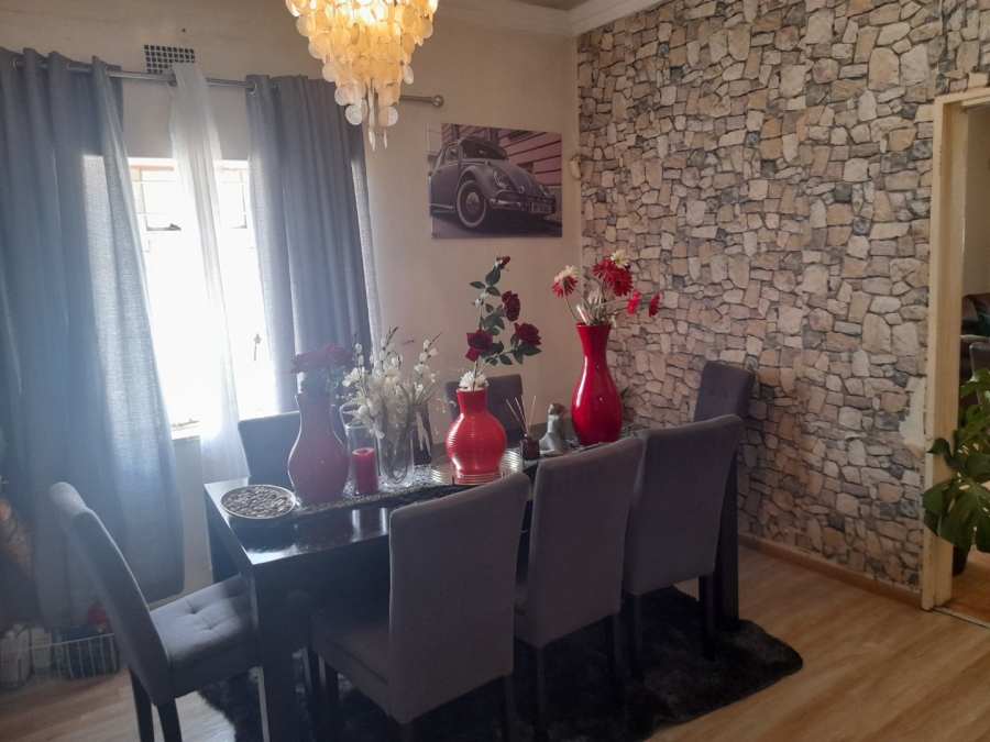 3 Bedroom Property for Sale in Clayville Gauteng