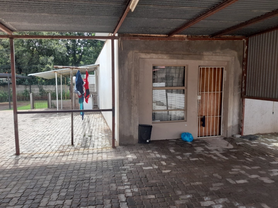 3 Bedroom Property for Sale in Clayville Gauteng