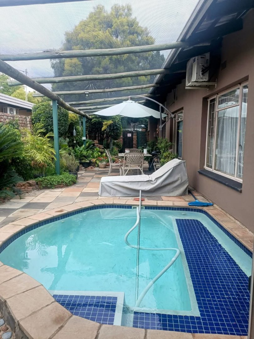 4 Bedroom Property for Sale in Wierda Park Gauteng