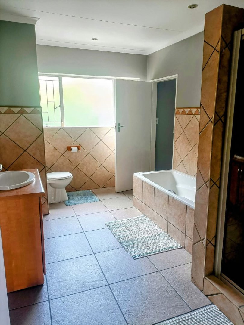 4 Bedroom Property for Sale in Wierda Park Gauteng