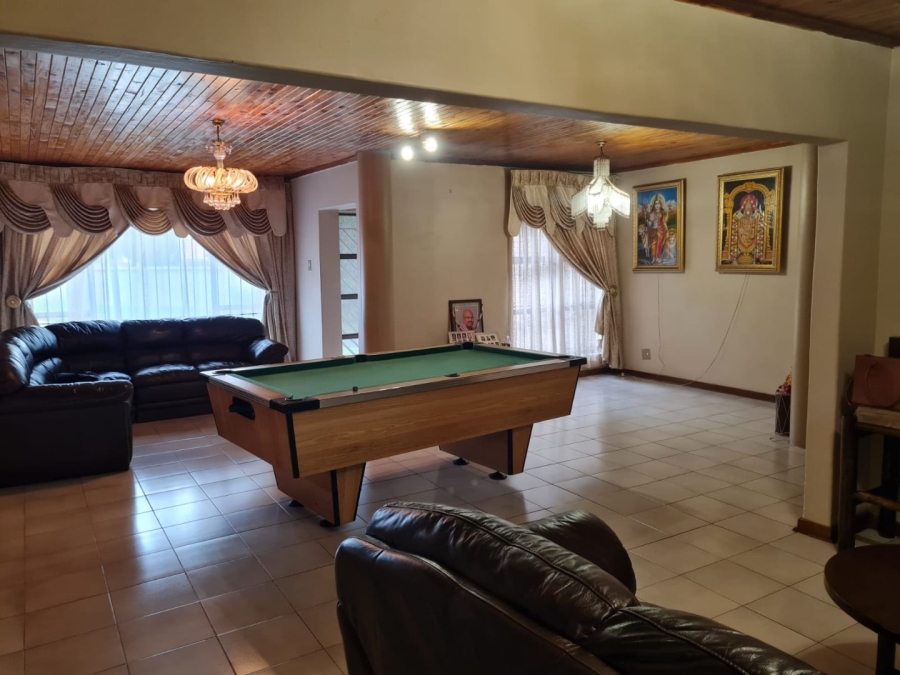 6 Bedroom Property for Sale in Lenasia South Gauteng