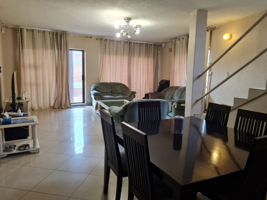 6 Bedroom Property for Sale in Lenasia South Gauteng