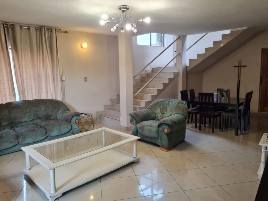 6 Bedroom Property for Sale in Lenasia South Gauteng