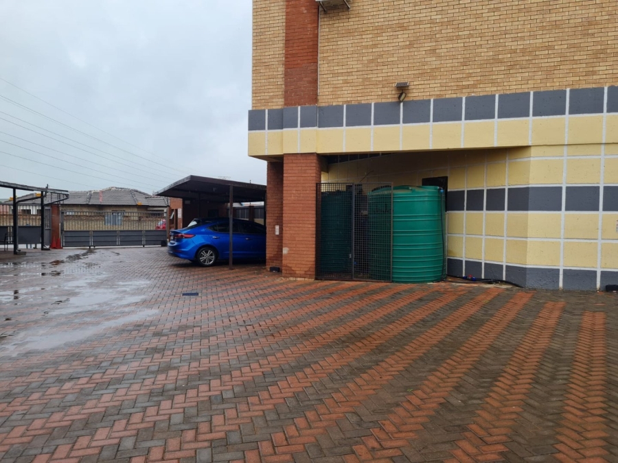 To Let 3 Bedroom Property for Rent in Lenasia Ext 13 Gauteng