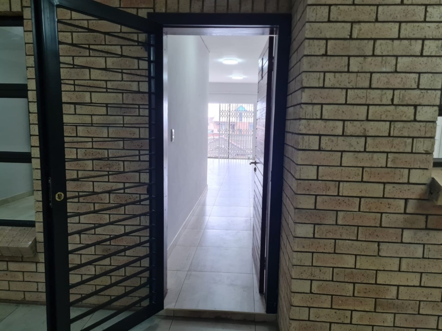 To Let 3 Bedroom Property for Rent in Lenasia Ext 13 Gauteng