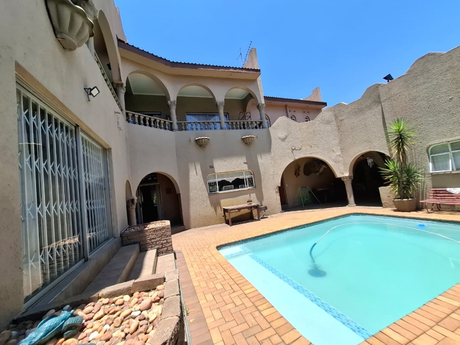 6 Bedroom Property for Sale in Vanderbijlpark SE 3 Gauteng