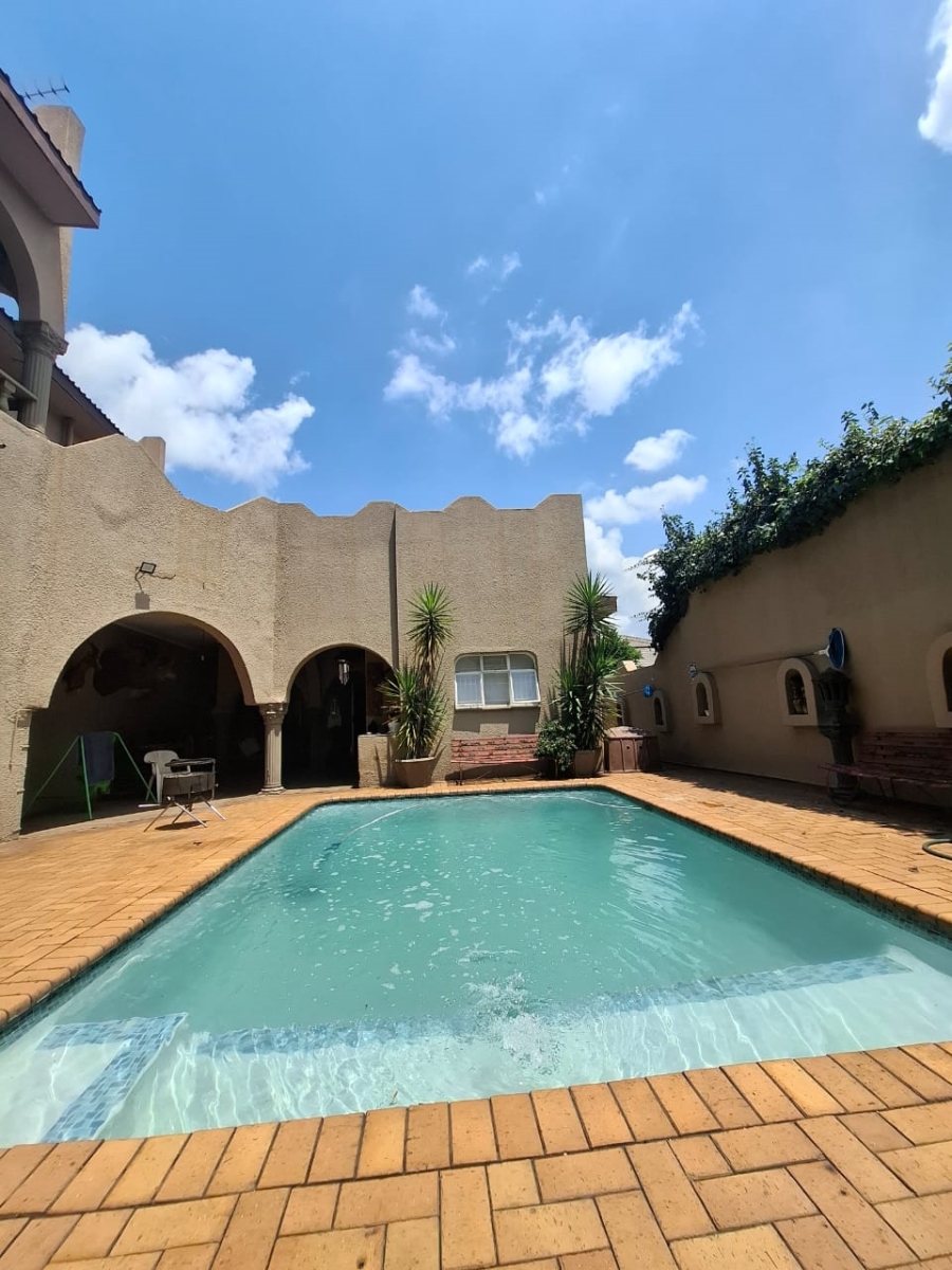 6 Bedroom Property for Sale in Vanderbijlpark SE 3 Gauteng