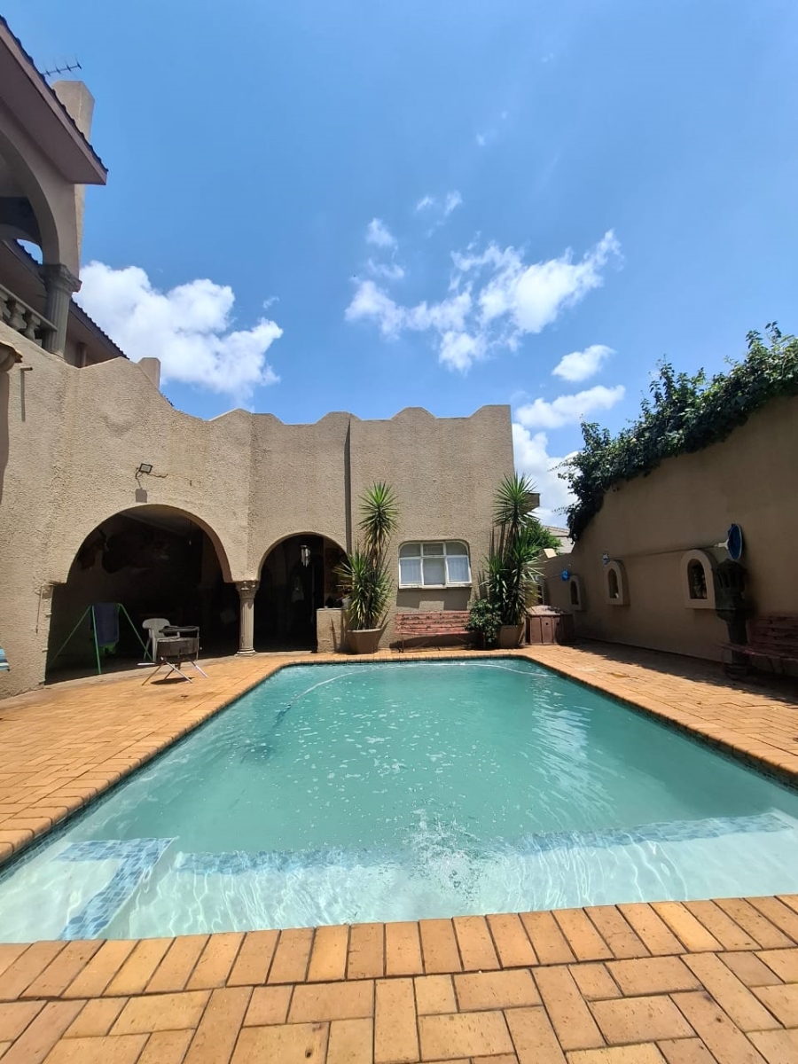 6 Bedroom Property for Sale in Vanderbijlpark SE 3 Gauteng