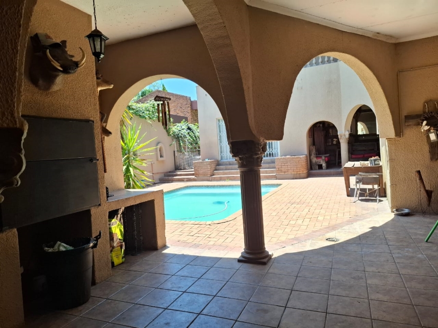 6 Bedroom Property for Sale in Vanderbijlpark SE 3 Gauteng