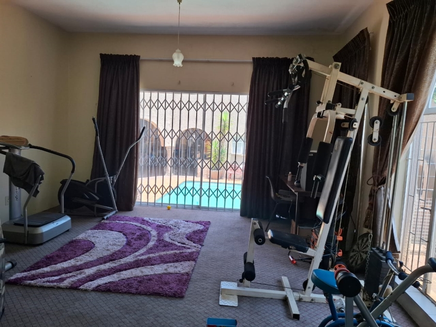 6 Bedroom Property for Sale in Vanderbijlpark SE 3 Gauteng