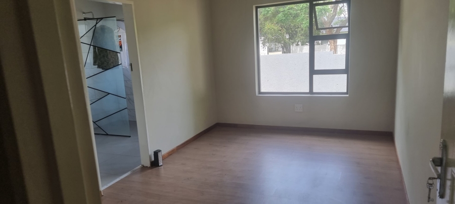 4 Bedroom Property for Sale in Mountain View Gauteng