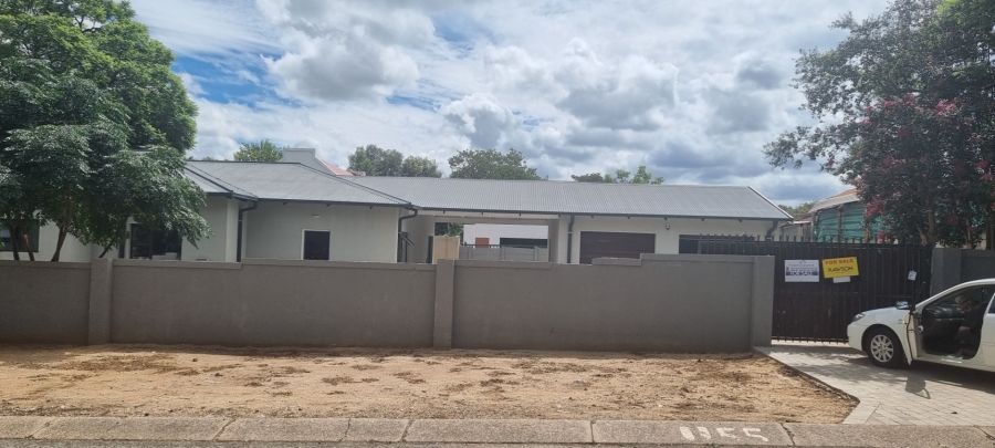 4 Bedroom Property for Sale in Mountain View Gauteng