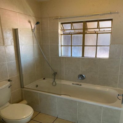 2 Bedroom Property for Sale in Hughes Gauteng