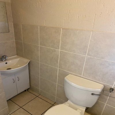 2 Bedroom Property for Sale in Hughes Gauteng