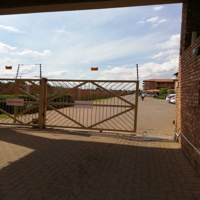 2 Bedroom Property for Sale in Hughes Gauteng