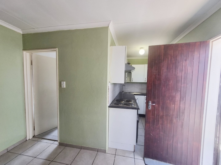 To Let 3 Bedroom Property for Rent in Windmill Park Gauteng