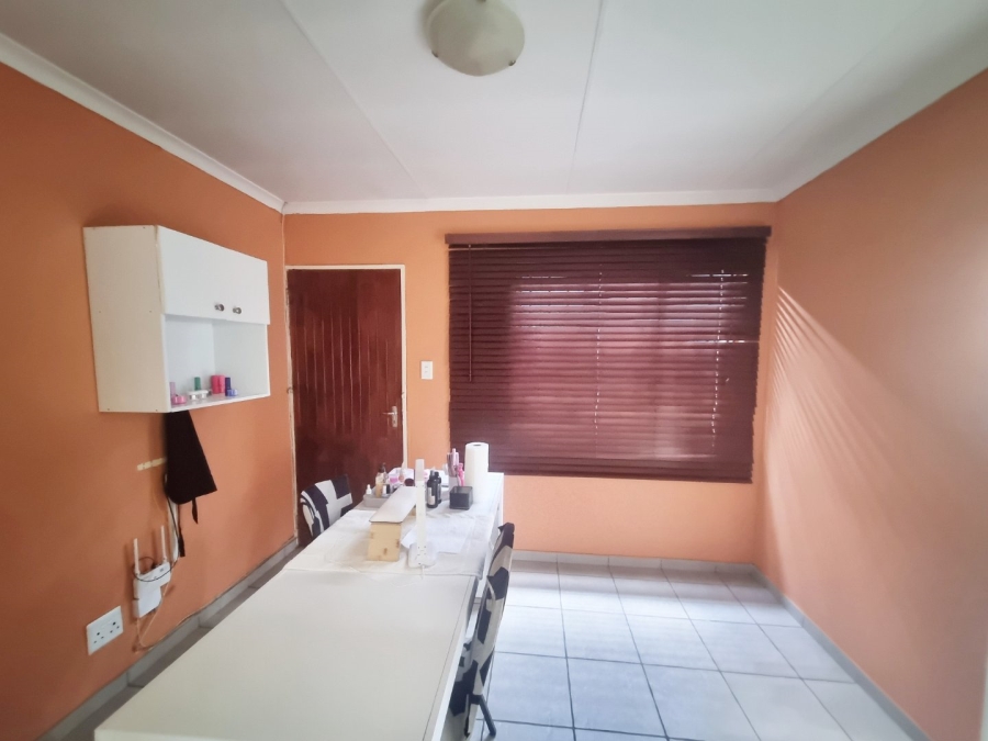 To Let 3 Bedroom Property for Rent in Windmill Park Gauteng