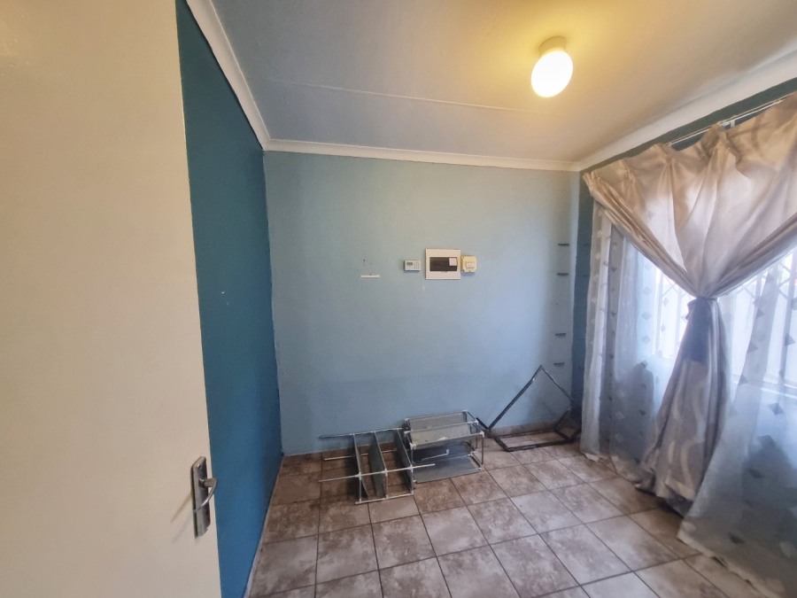 To Let 3 Bedroom Property for Rent in Windmill Park Gauteng