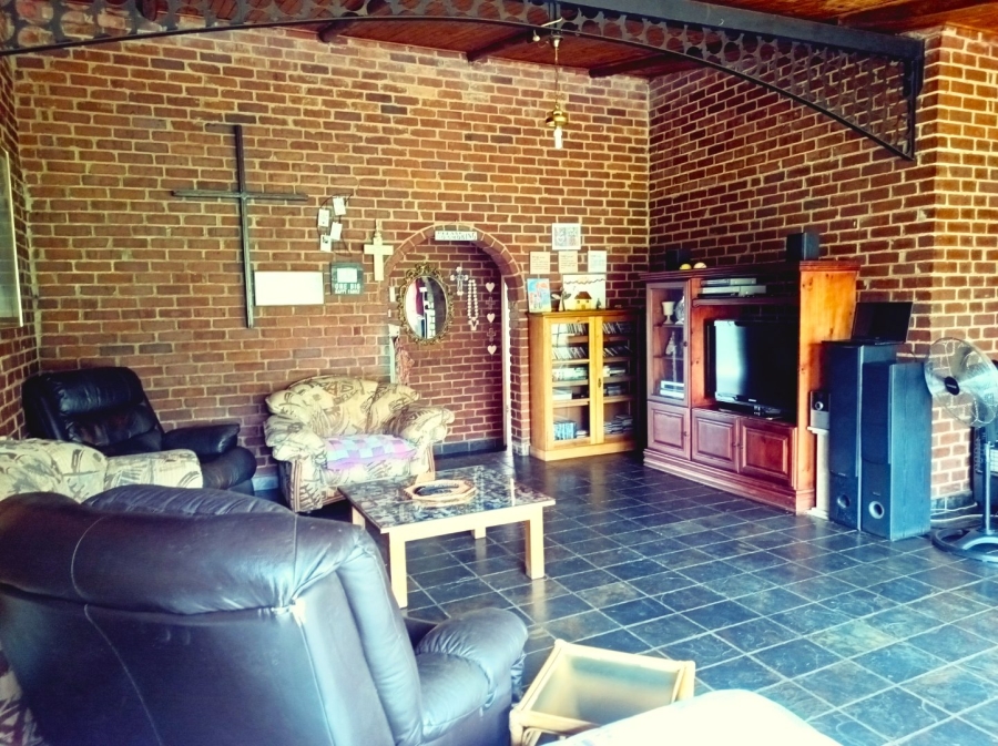 3 Bedroom Property for Sale in Roodeplaat Gauteng