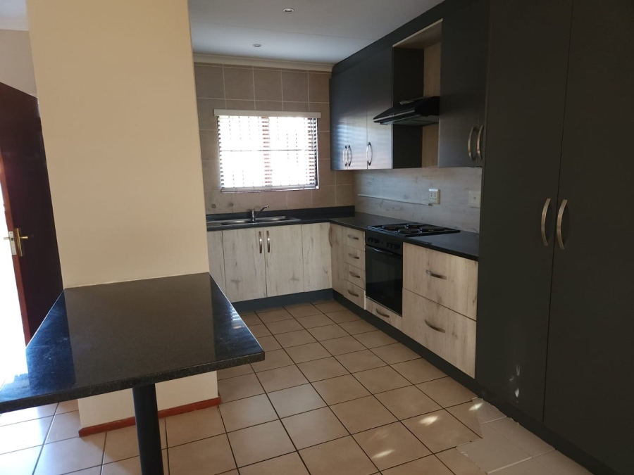 To Let 2 Bedroom Property for Rent in Winchester Hills Gauteng