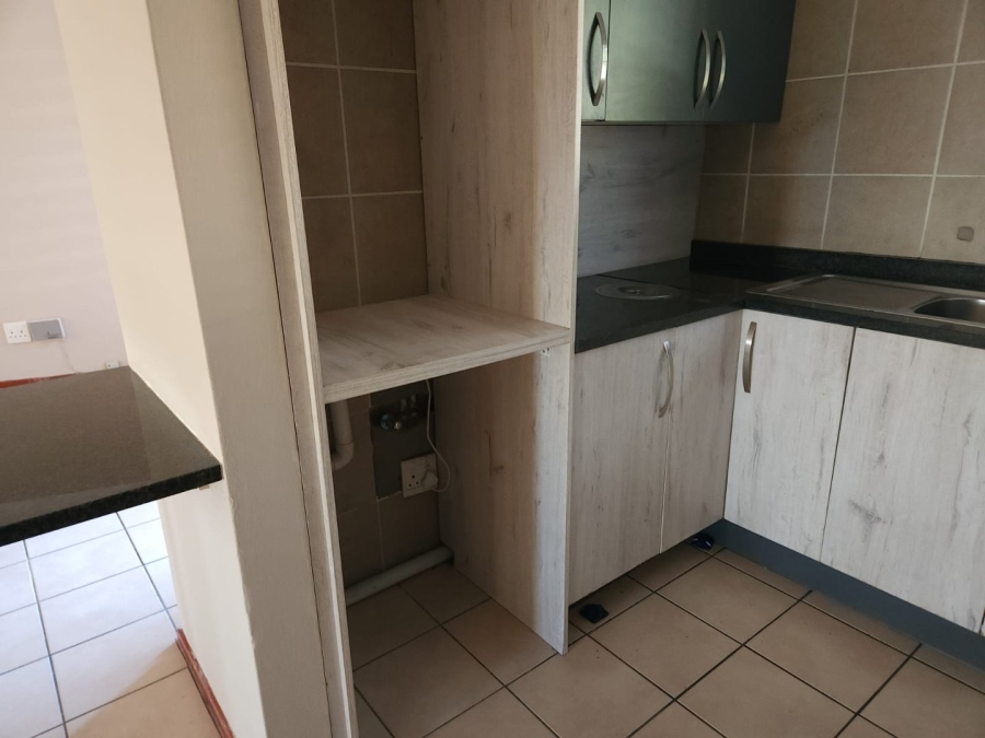 To Let 2 Bedroom Property for Rent in Winchester Hills Gauteng