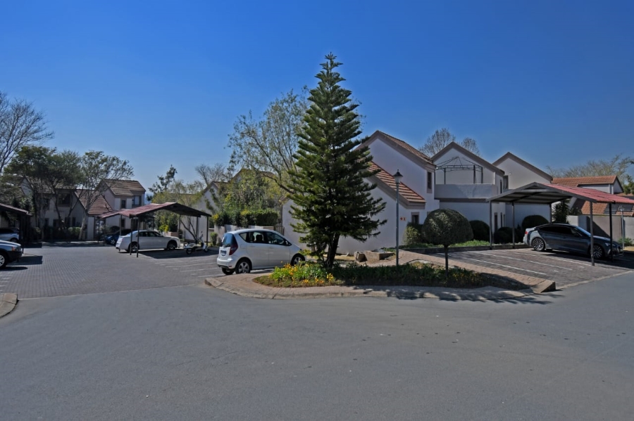 2 Bedroom Property for Sale in Broadacres Gauteng