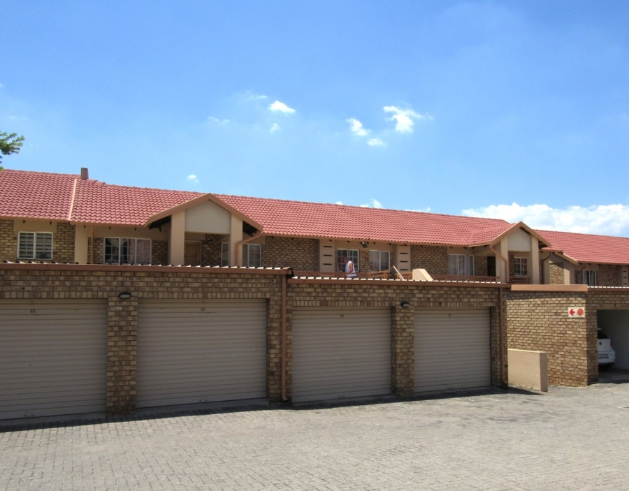 2 Bedroom Property for Sale in Amberfield Gauteng