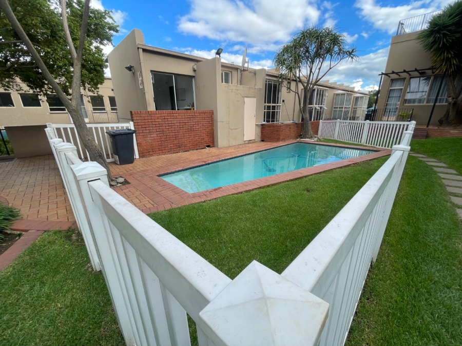 To Let 1 Bedroom Property for Rent in Auckland Park Gauteng