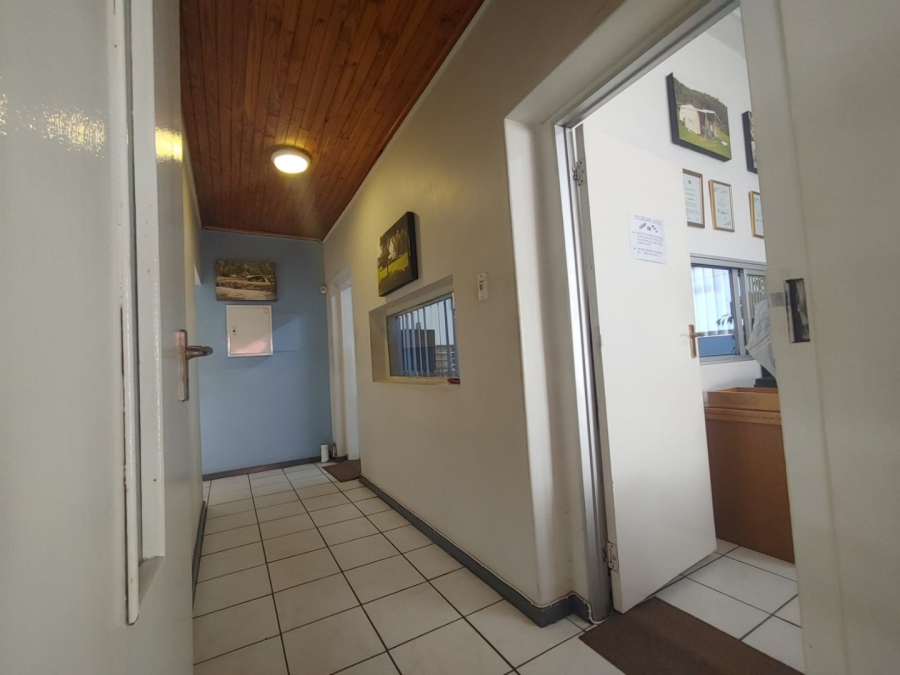  Bedroom Property for Sale in Sinoville Gauteng