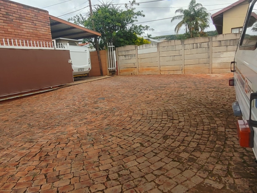  Bedroom Property for Sale in Sinoville Gauteng