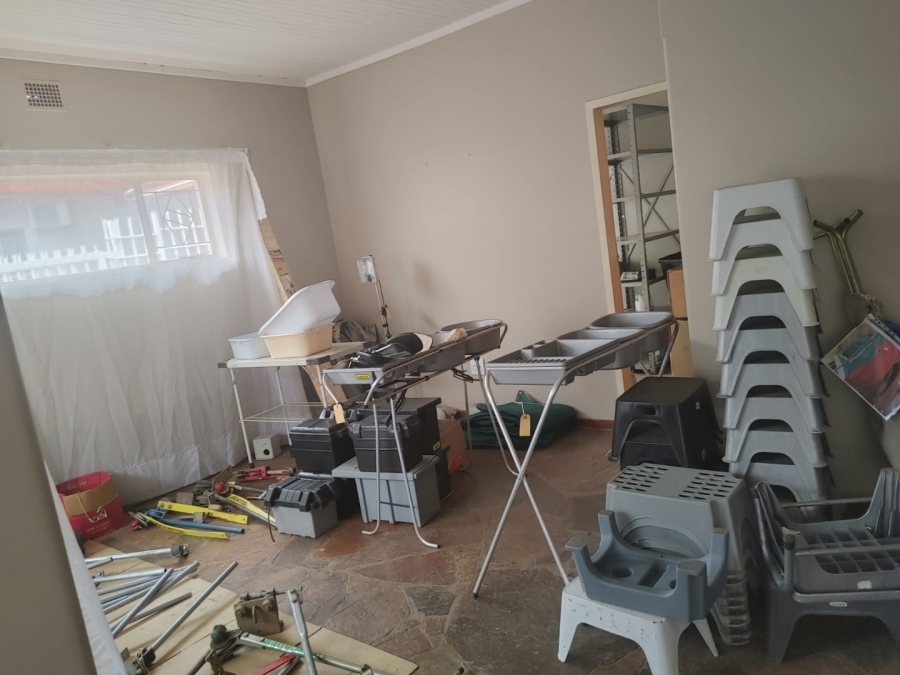  Bedroom Property for Sale in Sinoville Gauteng