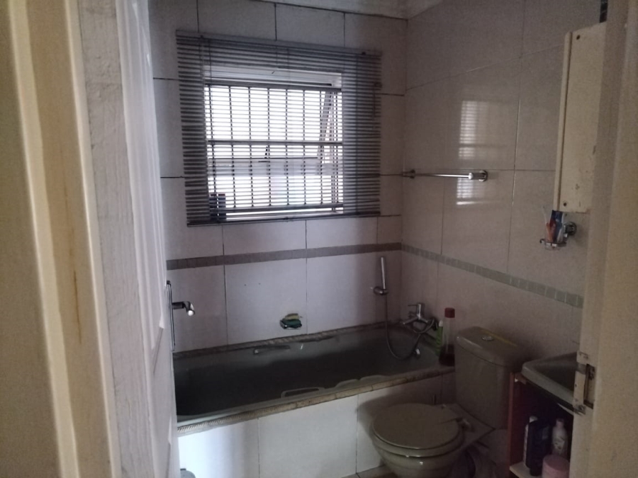 5 Bedroom Property for Sale in Mamelodi West Gauteng