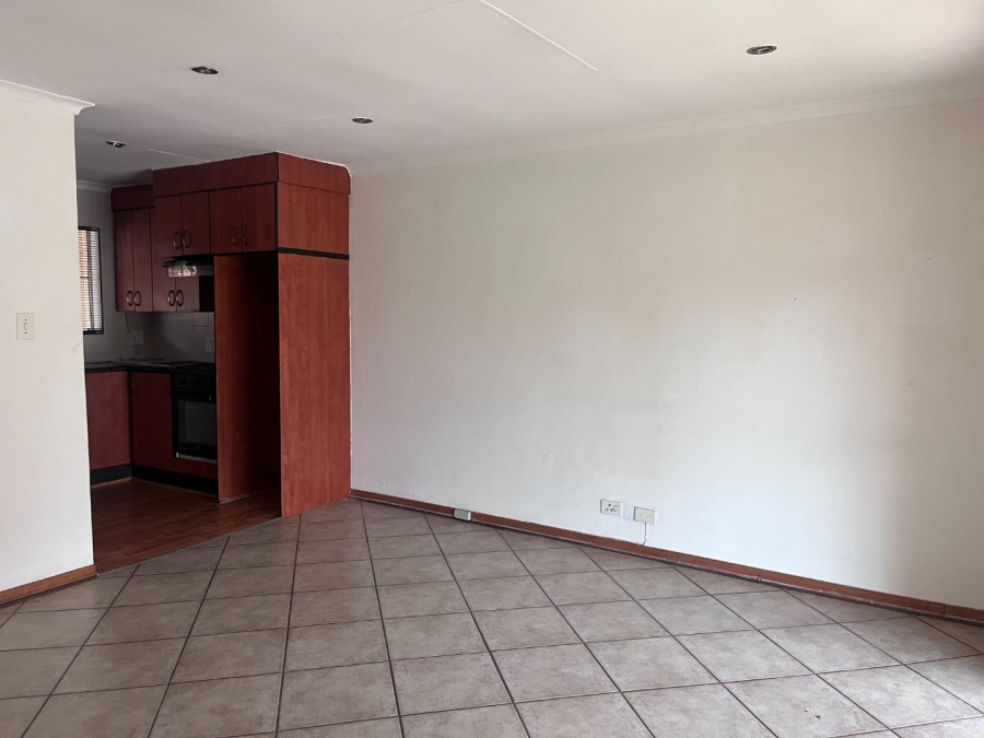 2 Bedroom Property for Sale in Pomona Gauteng