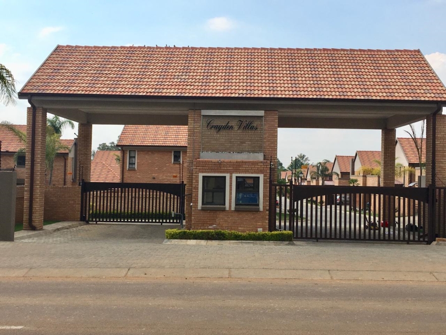 To Let  Bedroom Property for Rent in Equestria Gauteng