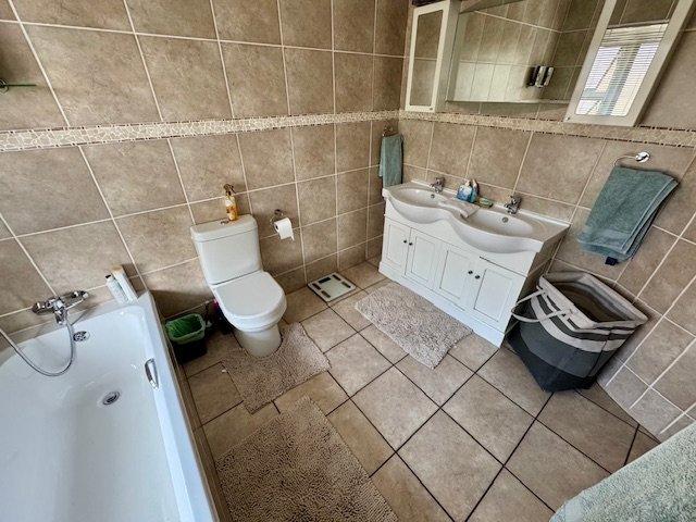 3 Bedroom Property for Sale in Boatlake Village Gauteng