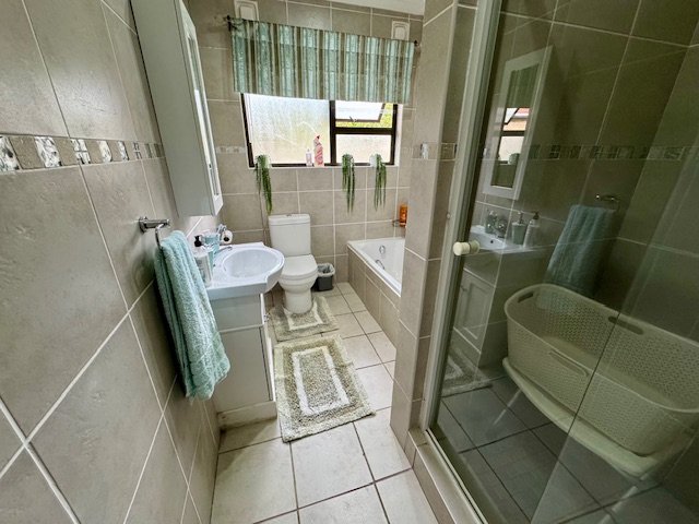 3 Bedroom Property for Sale in Boatlake Village Gauteng