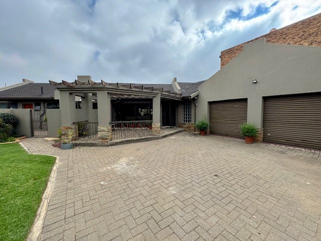 3 Bedroom Property for Sale in Boatlake Village Gauteng