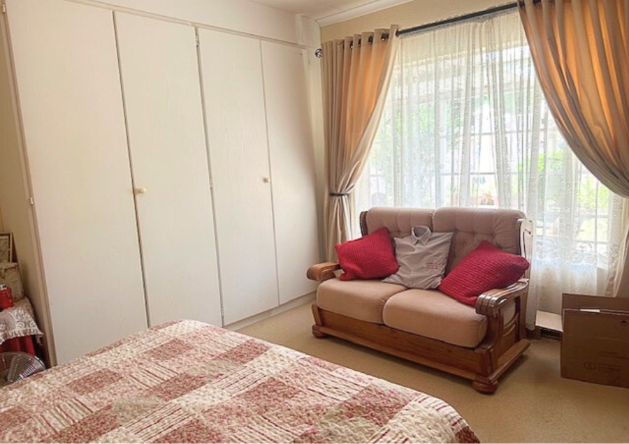 2 Bedroom Property for Sale in Honeydew Manor Gauteng