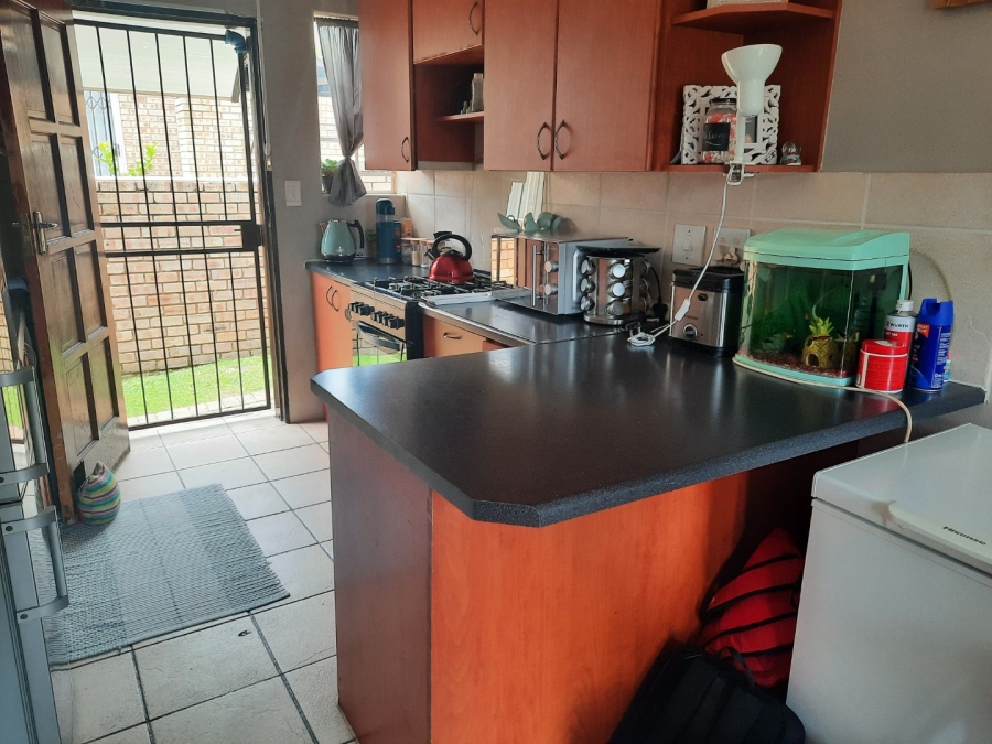 2 Bedroom Property for Sale in Honeydew Ridge Gauteng