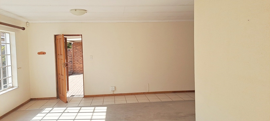 3 Bedroom Property for Sale in Honeydew Gauteng