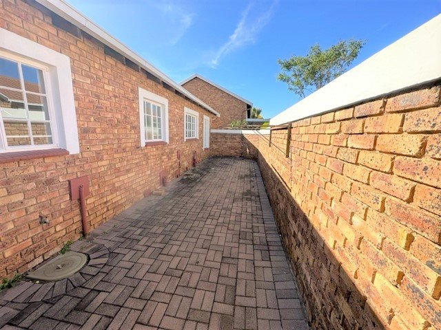 3 Bedroom Property for Sale in Honeydew Gauteng