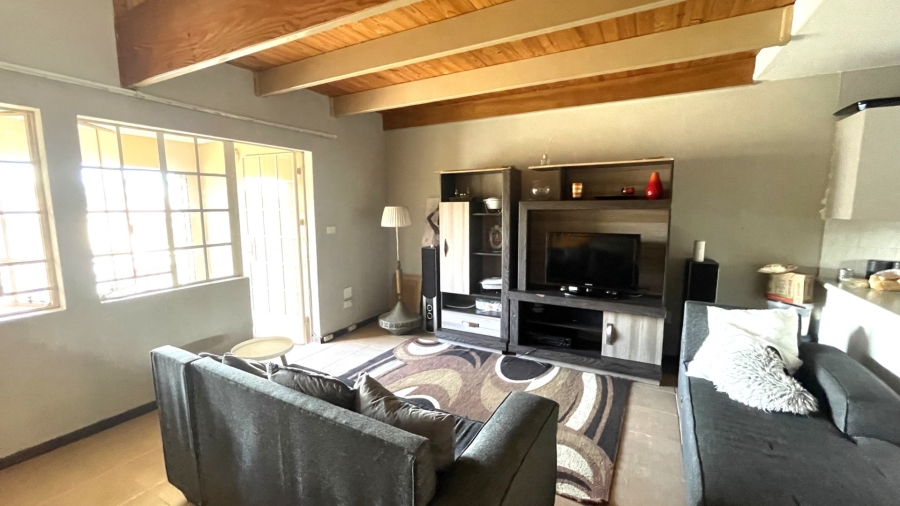 1 Bedroom Property for Sale in Magalieskruin Gauteng