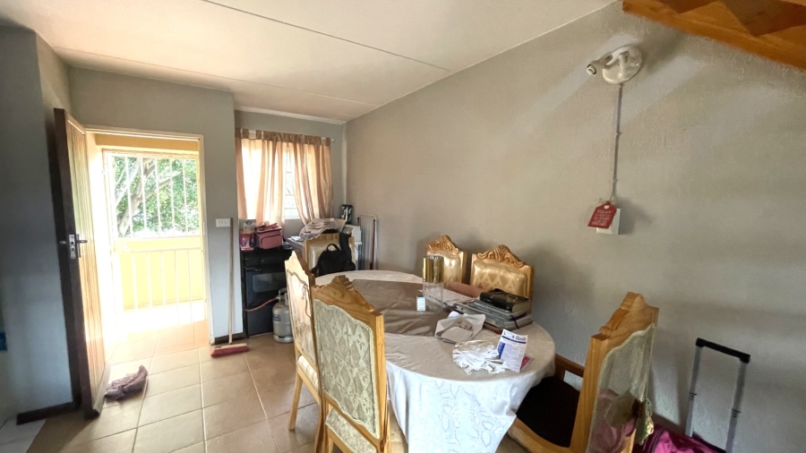 1 Bedroom Property for Sale in Magalieskruin Gauteng