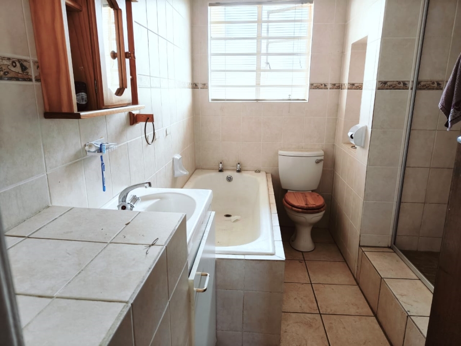 4 Bedroom Property for Sale in Vaal Marina Gauteng