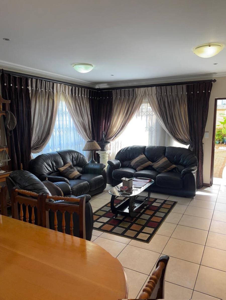 3 Bedroom Property for Sale in Quellerie Park Gauteng