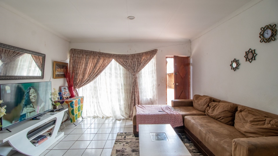 2 Bedroom Property for Sale in Birch Acres Gauteng